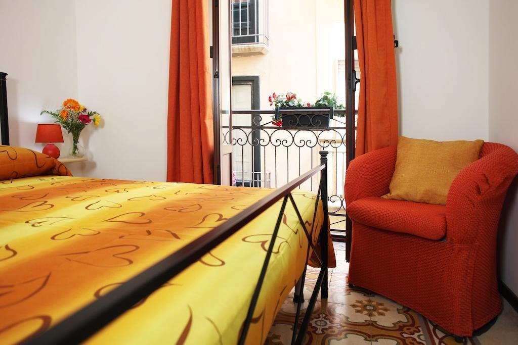 Orfani Apartments トラーパニ エクステリア 写真