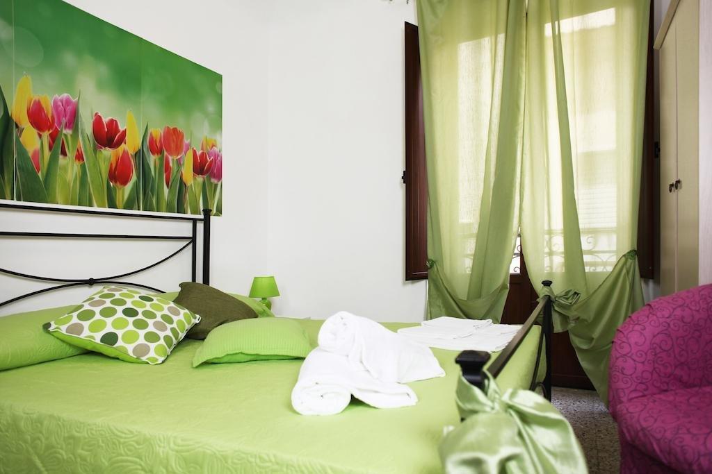 Orfani Apartments トラーパニ エクステリア 写真